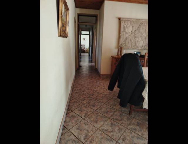3 BEDROOM FREEHOLD FOR SALE IN BARRY HERTZOG PARK